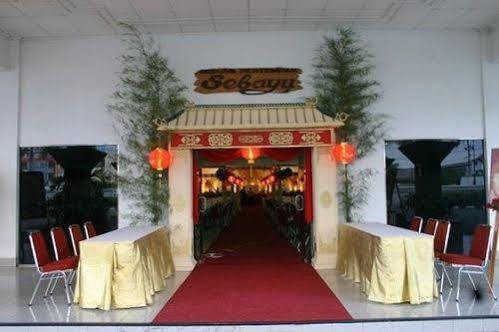 Bahari Inn Tegal Exterior foto